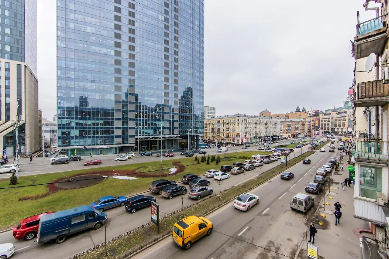 Lägenhet 2К Квартира На Басейній, Трц Гуллівер Kiev